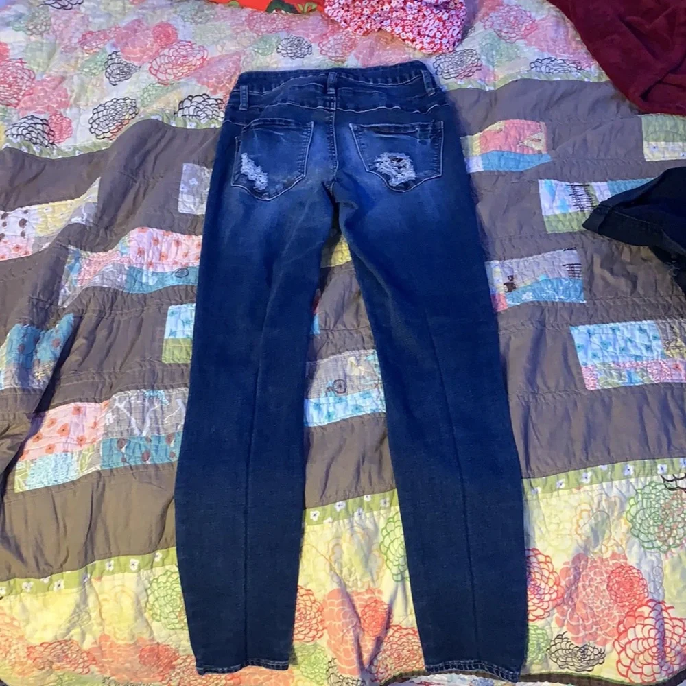 High Waisted Ripped Jeans - Picture 3 of 4